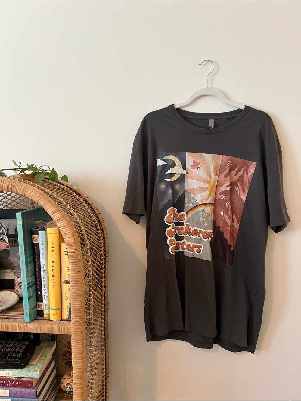 ACOTAR shirt